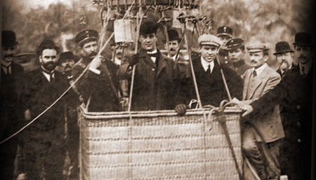Jorge Newbery y Aarón Anchorena, a bordo de El Pampero.